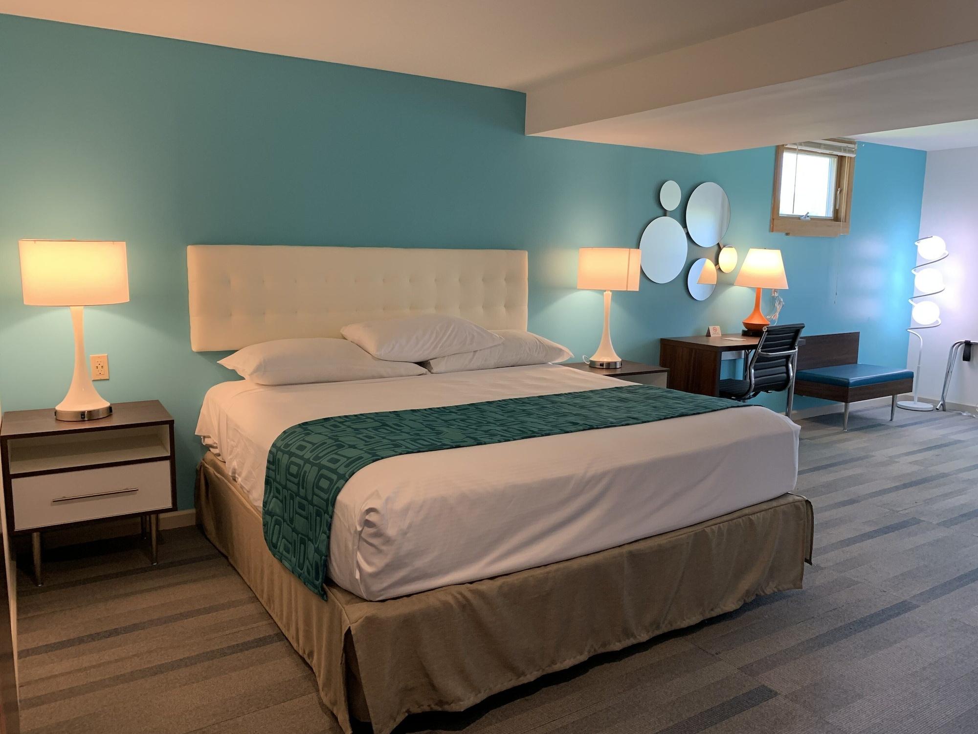 Howard Johnson By Wyndham Williamstown Bagian luar foto