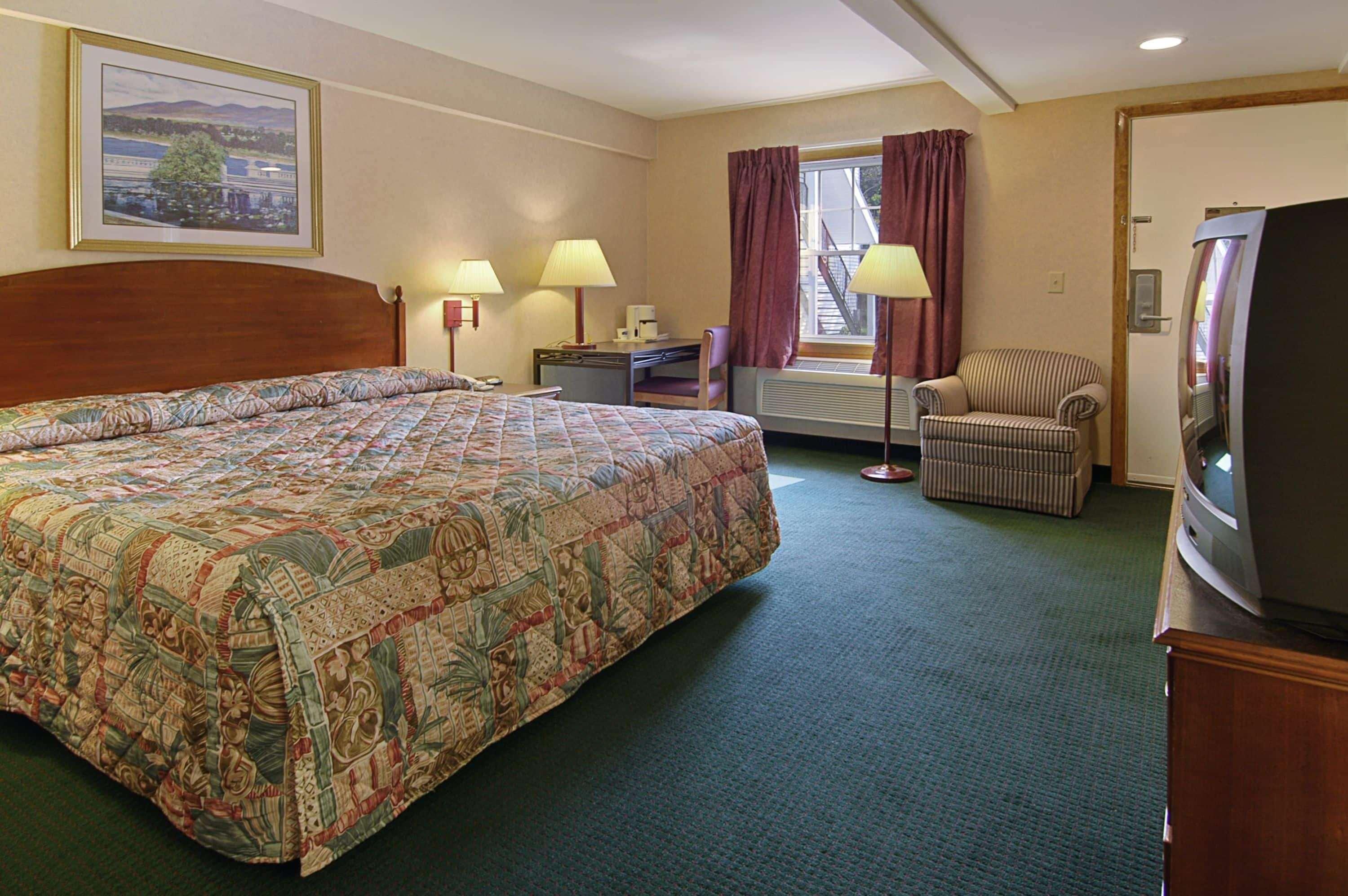 Howard Johnson By Wyndham Williamstown Bagian luar foto